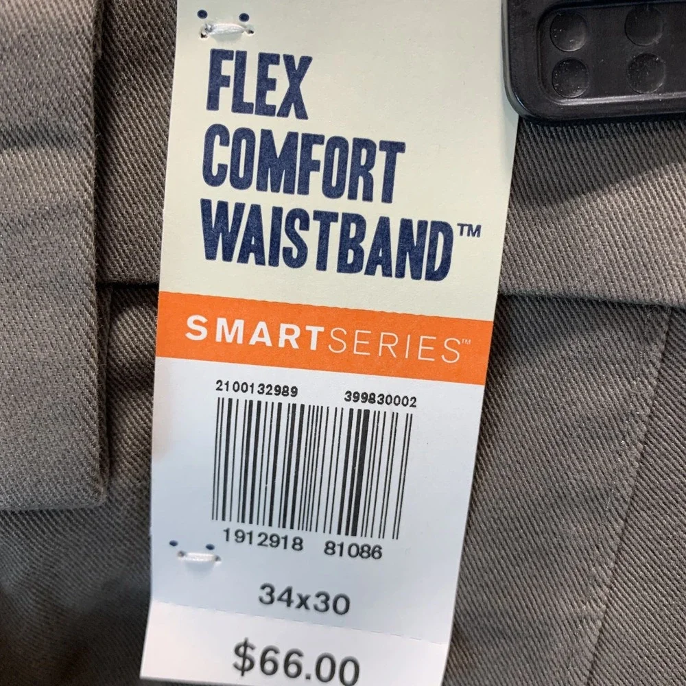 Docker's‎ Men's Workday Khaki 34 x 30 Brown Classic Fit Smart Flex Waistband